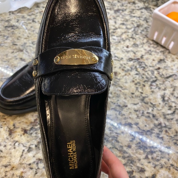 micheal kors shoes - Picture 3 of 4